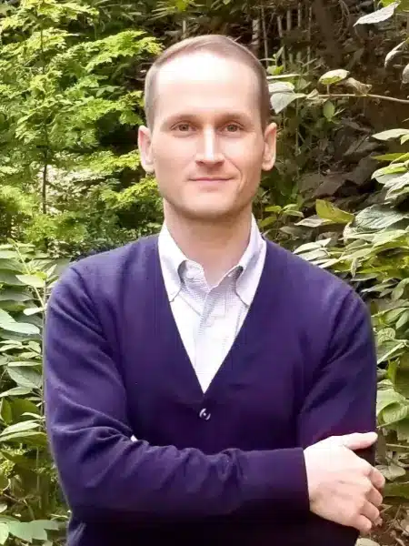Mike Maietta is the proud owner of a 790 and is an experienced teacher, writer, and management consultant